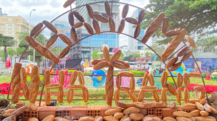 TỰ HÀO VỚI MÔ HÌNH “BÁNH MÌ XƯA VÀ NAY” DO HT CHEF ĐỒNG HÀNH TÀI TRỢ & THỰC HIỆN TẠI FESTIVAL NHA TRANG 2023